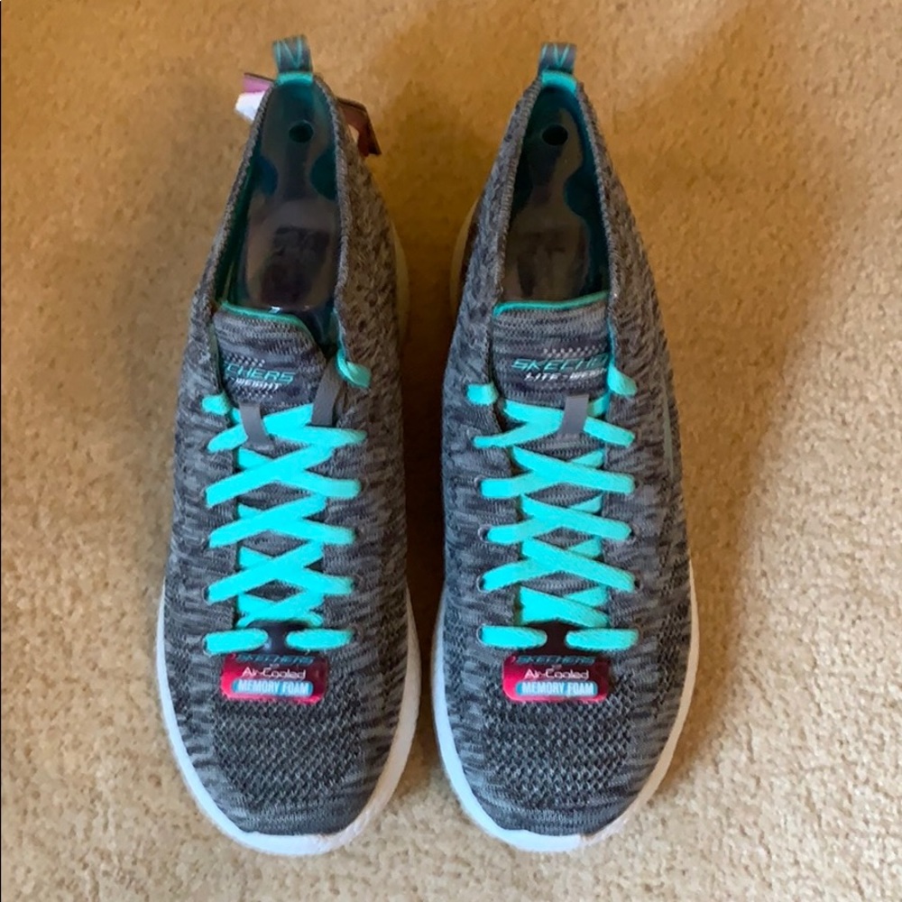 High top Skechers